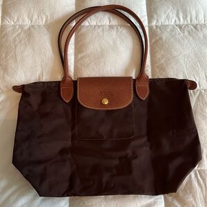 Longchamp Pliage Purse, brown color, excellent condition